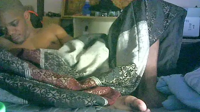 ON3YOULLN3VER_FIR3 webcam