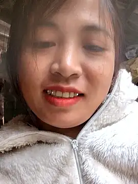 miumiu_sexy2x webcam