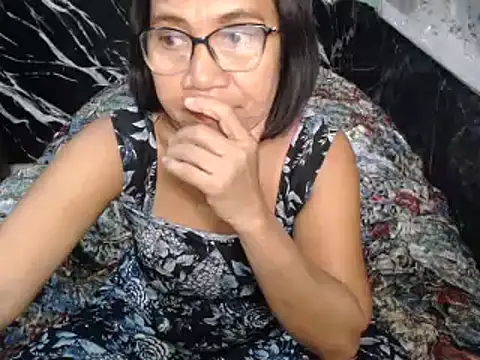 ASIANDOLLY4U69 webcam