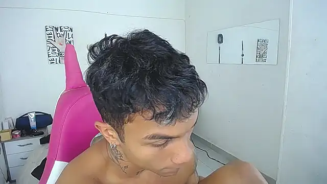 Leonard_Price webcam