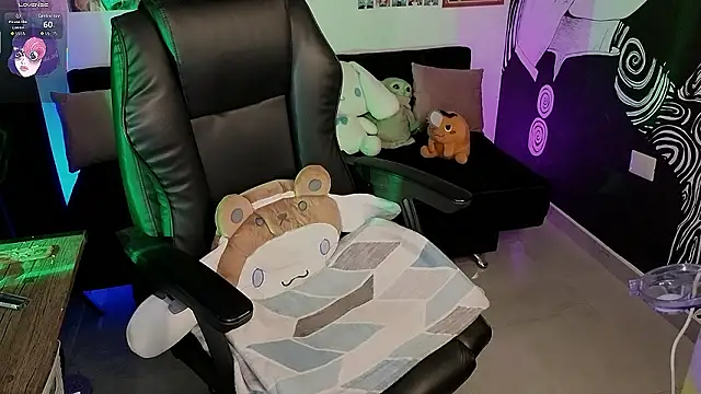 Yuhwan_ webcam stripchat model stream image