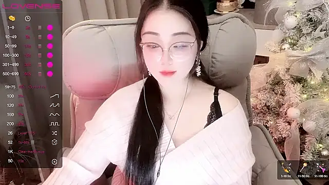 Monica-666888- webcam