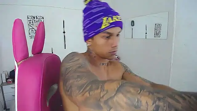 Leonard_Price webcam