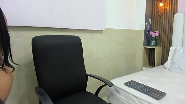 HelenTovar webcam stripchat model stream image