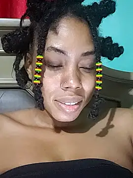 Webcam Model (HONEYSWEETS_LIVE)  is live.Free join now!