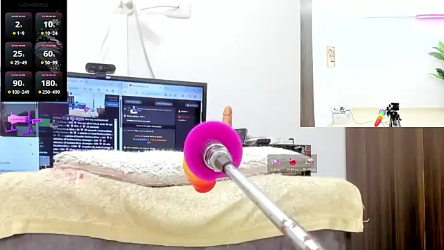 Paulina_Davis_ webcam