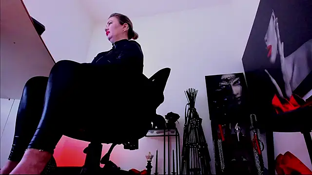 MistressDemisweet webcam