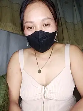 piu_18 - Piu_18's free webcam