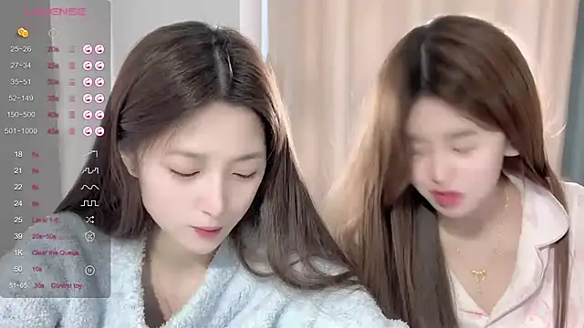 美女UU-1314在线直播