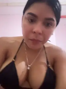 Victoria_Shy webcam