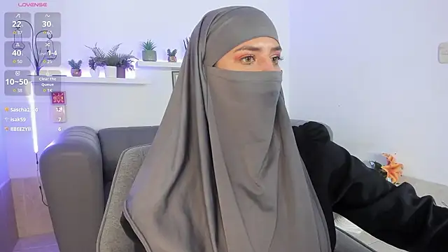 salma_arabicc (F young) - Show my ass in a thong, move it slow