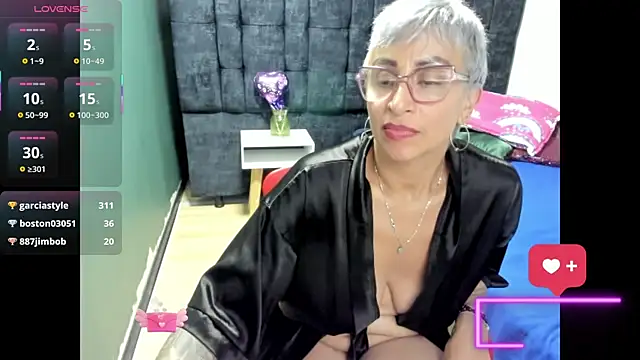 Charlotte__Gray webcam