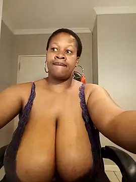 bustylisa1983 webcam