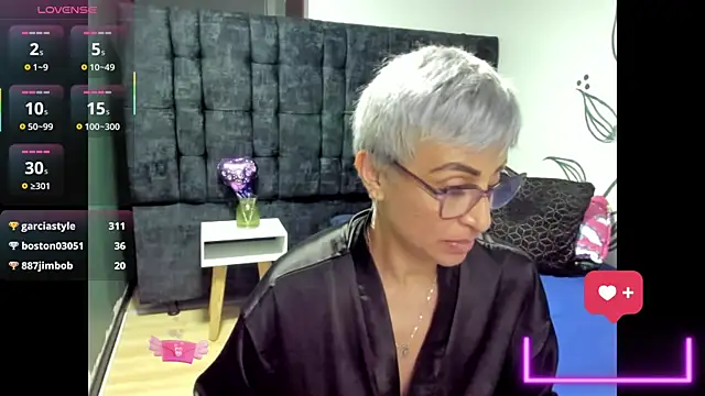 Charlotte__Gray webcam