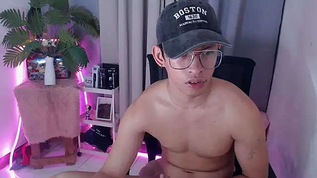 pinkcock_froi2305 webcam