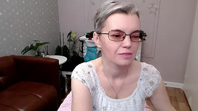 Cutie_Erikaa1 webcam