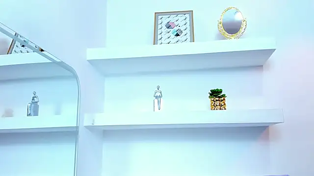 IsabellaMonet webcam