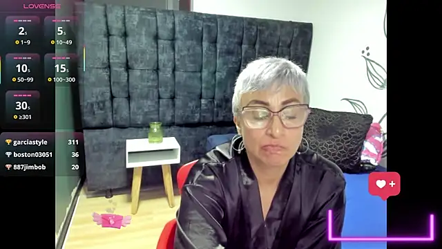 Charlotte__Gray webcam