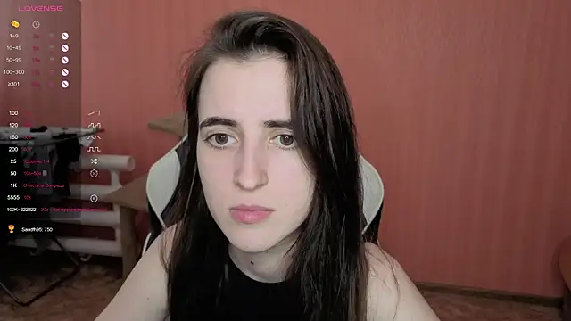 reaiss (F young) - Show your chest