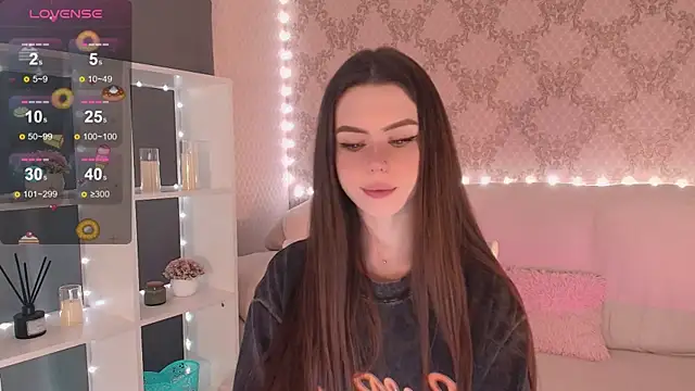 holymiax (F young) - massage boobies