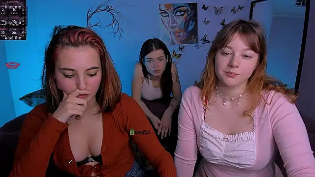 lola_sun12 (F teen) - flash boobs