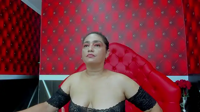 Bianca_Millf webcam
