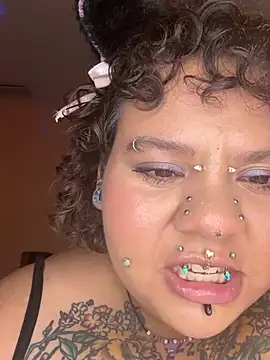 poisonvuitton webcam