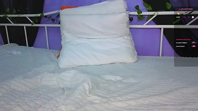 Scarlettsrorm webcam