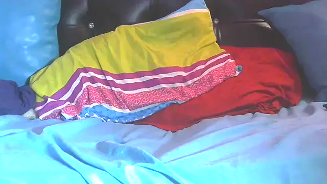 queenofthenightx (F milf) - help me reach my target