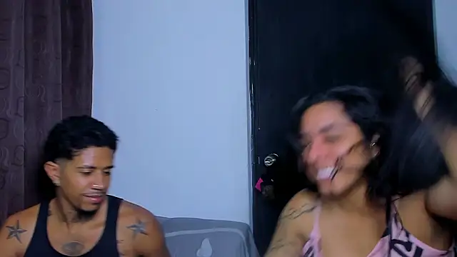 violet_and_myers webcam