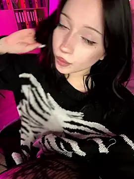 YourLittleDevil webcam