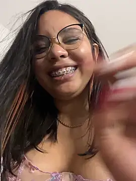 P_A_U_L_I_N_A_ webcam