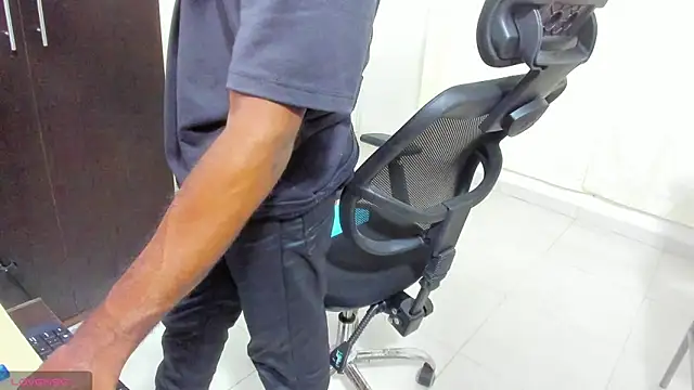 BenhtenBlack25 webcam