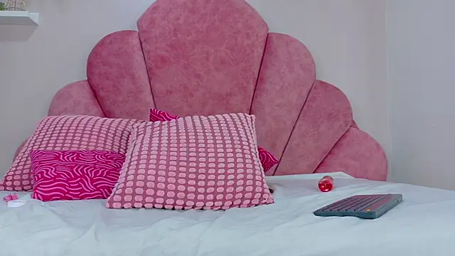 SamanthaSky__ webcam