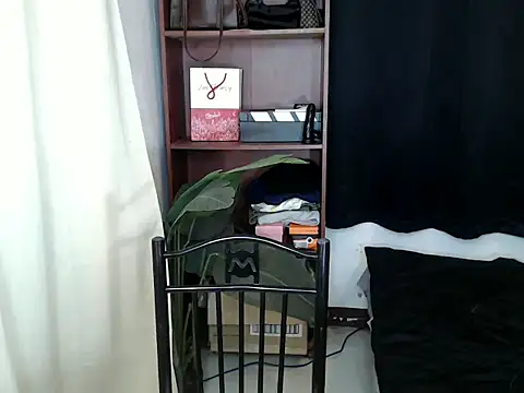 Lara_Salvatore webcam