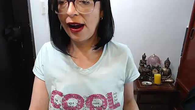 AnasstaciaEvans live cam screenshot female on TokenKeno — Tip, Play & Watch Live Cams