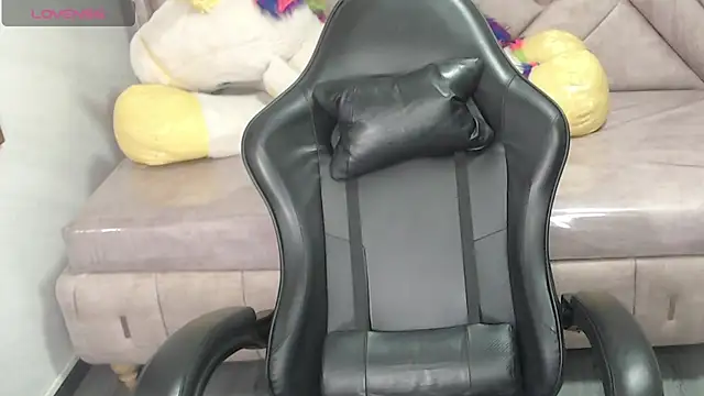 Kendra_rouse_v webcam stripchat model stream image