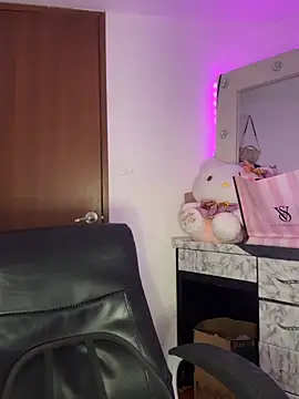 salome_polaniiee (F young) - show boobs very horny