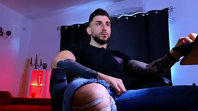 mightyaaron66 (M young) - 𖤐🔥 parTy Time ,House parTy  !  💨𖤐