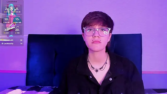 tsuki_maru (T teen) - lick my nipples!!!!!