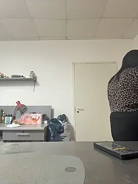 _mila_love (F milf) - Slow dance together 💃