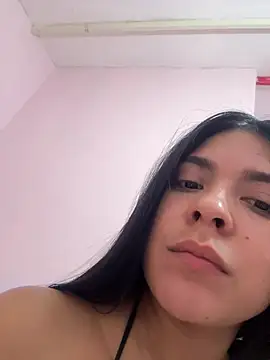Victoria_Shy webcam