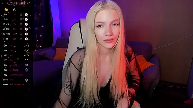 AnyaTaylor_ webcam