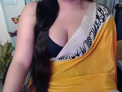 anika_bold (F young) - full body in oil🥵😎😉