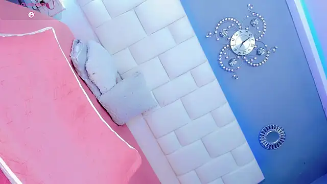 Kisses_Sophia webcam