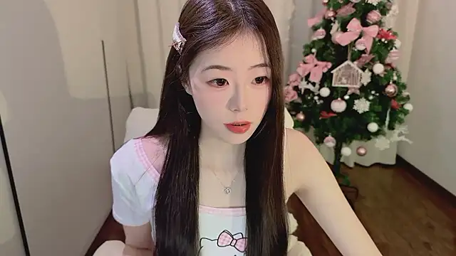 美女Onecutelittle在线直播