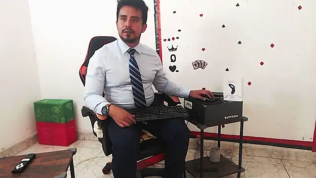 kalethbigdick - KalethBigDick's free webcam - UK Sex Cams