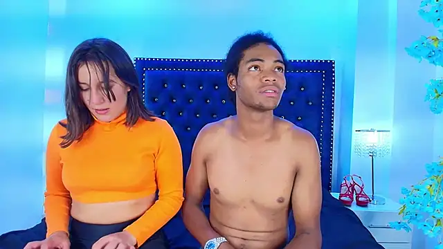 Cristal_and_luke webcam