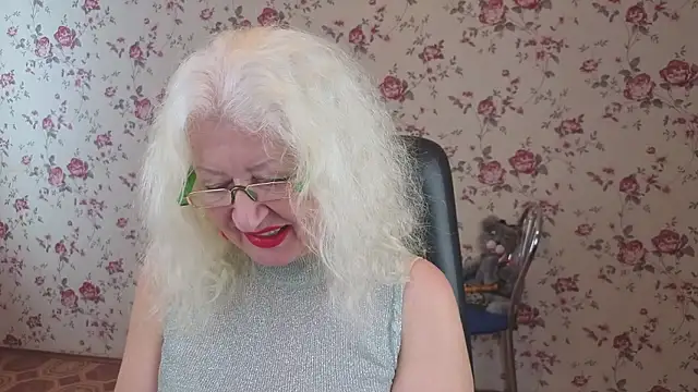 Maya_Mayflower webcam