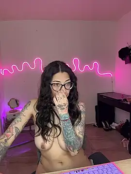 tattoo_highmami2 webcam